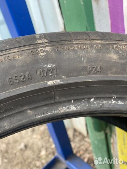 Pirelli P Zero PZ4 275/35 R21 и 315/30 R21