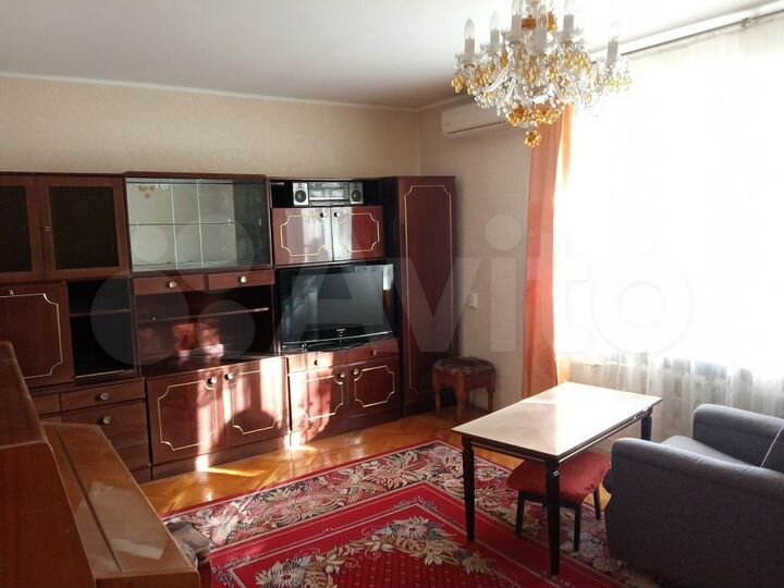 2-к. квартира, 62 м², 2/5 эт.