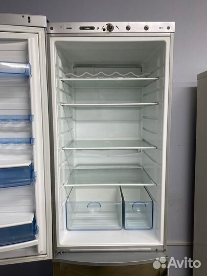 Холодильник 