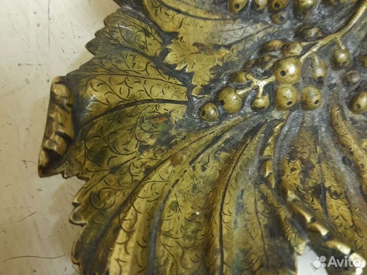 Пепельница, лист смородины, бронза антикварная