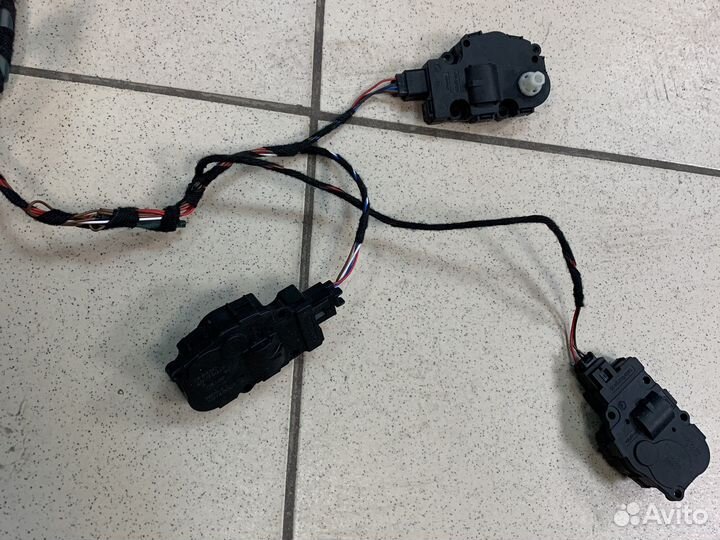 Du445001 проводка печки Land-Rover Range Rover Evo