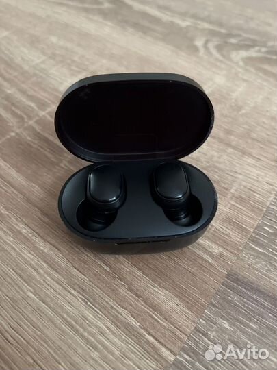 Беспроводные наушники бу Xiaomi AirDots 2