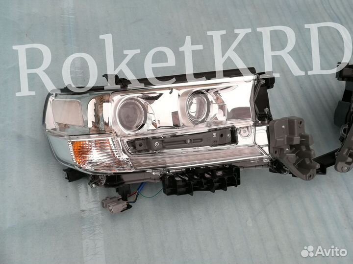 Фары toyota land cruiser 200 LED