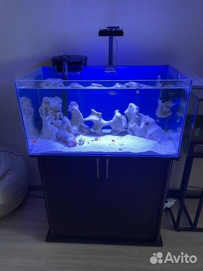 Аквариум с тумбой