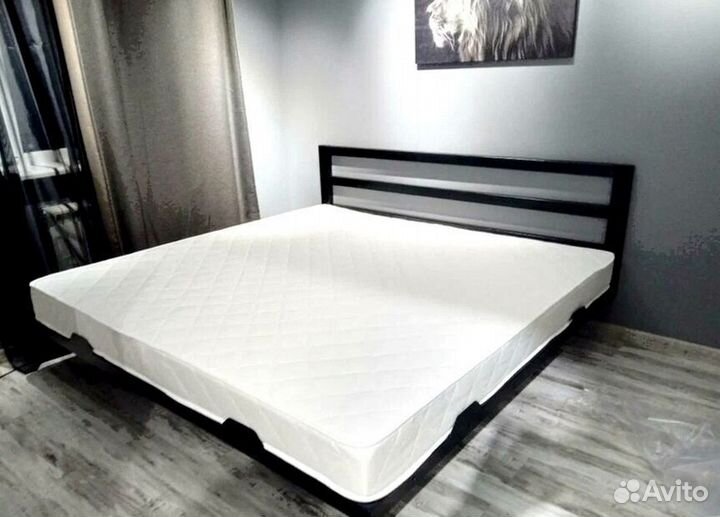 Парящая кровать с подсветкой