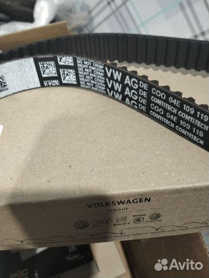 Комп.ремней грм+приводной ролик, всё оригинал