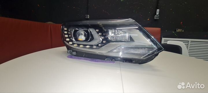 Фара tiguan 1 5N1 941 754 B