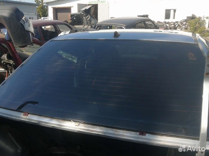 Заднее стекло Lancer 9