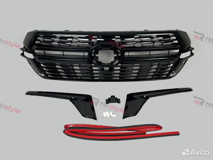 Решетка радиатора Land Cruiser 200 с16г S2732