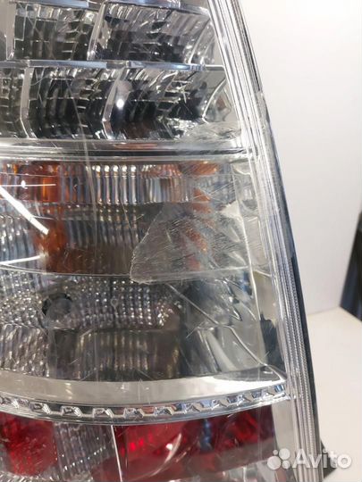 Фонарь задний левый Toyota Prius 2 NHW20 2011