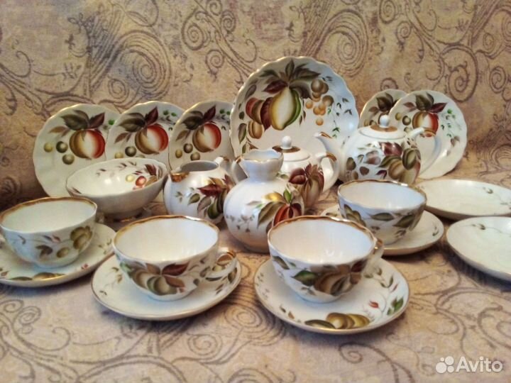 Сервиз лфз Фрукты, тарелки Япония шишки