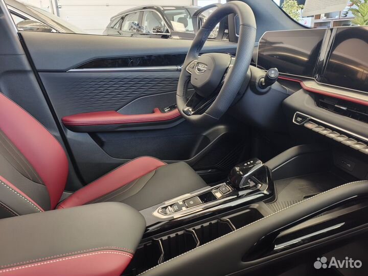 Geely Coolray 1.5 AMT, 2024