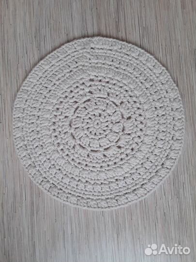 Шерстяной вязаный коврик ручная работа