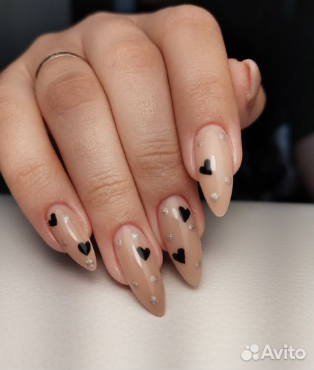 Мастер маникюра и педикюра