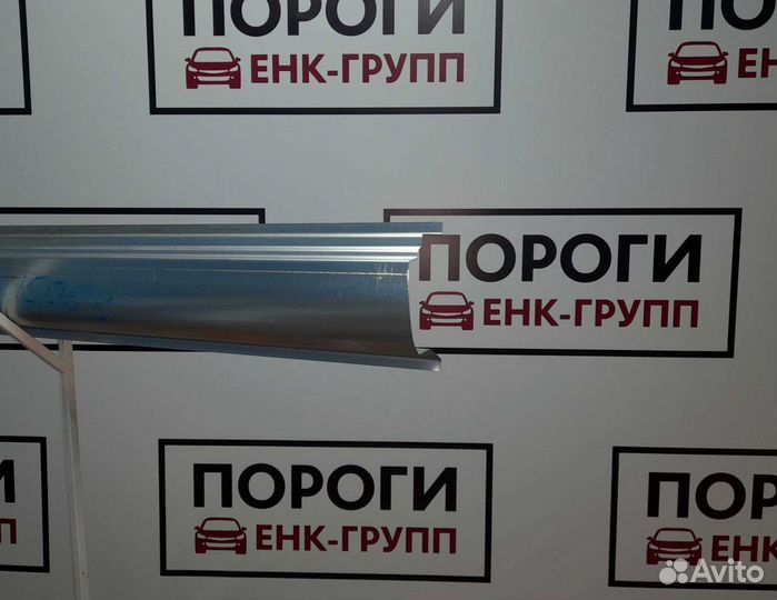 Пороги Suzuki Swift 1 хэтчбек 3 дверей