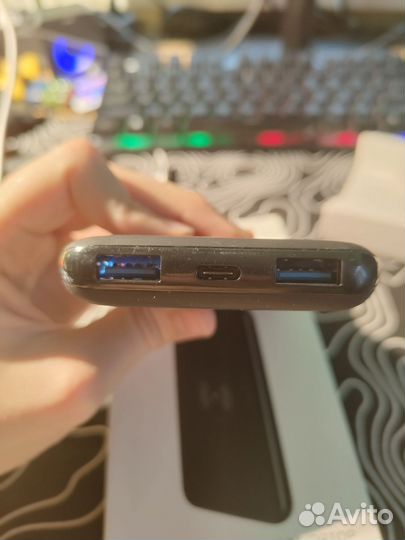 Повербанк с беспроводной зарядкой 10000 mAh