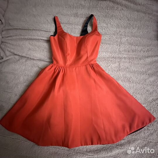 Платье sherri hill