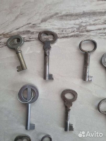 Ключи старые для замков