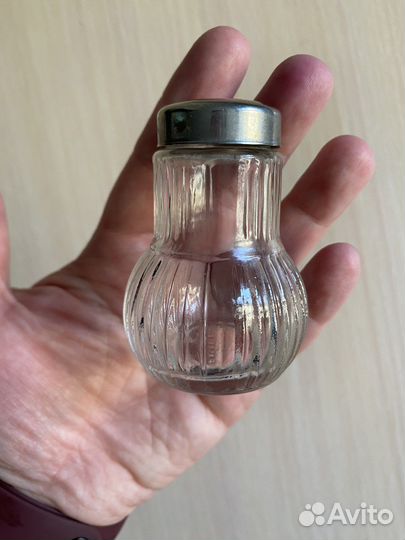 Солоница и перечница