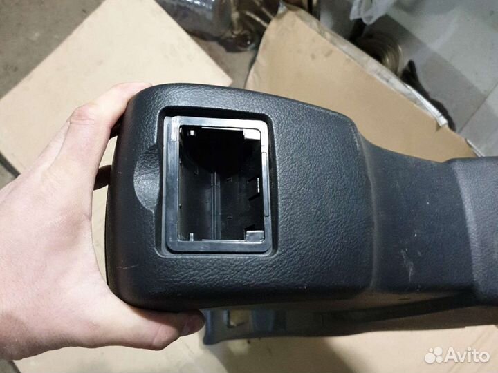 Подлокотник Лифан Х50