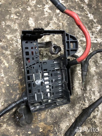 Плюсовая клемма акб Chevrolet Cruze
