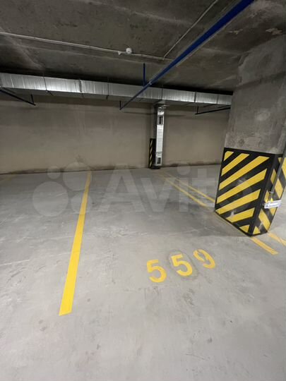 Машиноместо, 14 м²