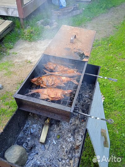 Баня с дровяной печью, река, лес