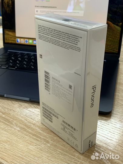 iPhone 12, 64 ГБ