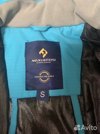 Женская спортивная зимняя куртка 40-42