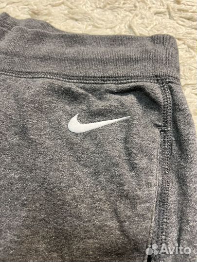 Спортивные штаны nike swooosh