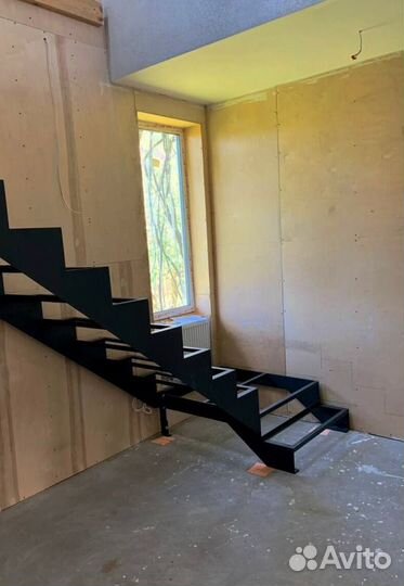 Металлические каркасы для лестниц