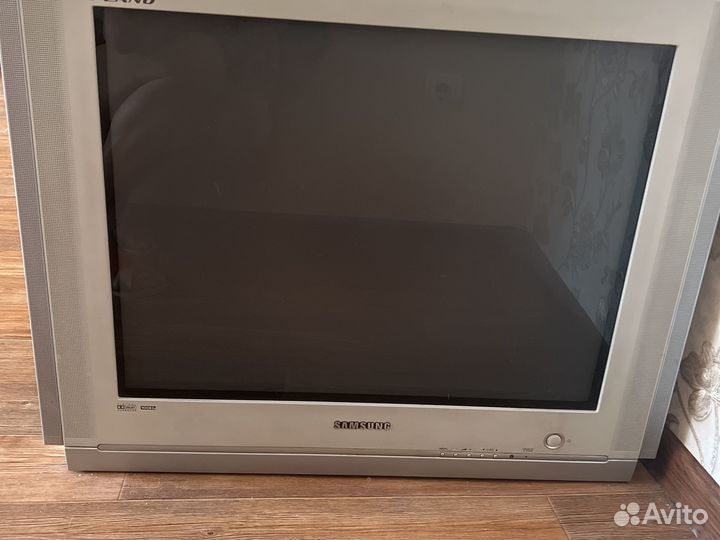 Телевизор samsung plano диагональ 72 см