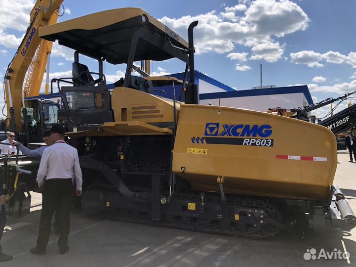 Асфальтобетоноукладчик XCMG RP603, 2023