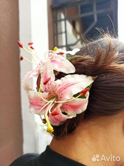Заколка для волос большая краб с лилиями