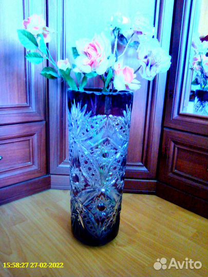 Большая хрустальная ваза