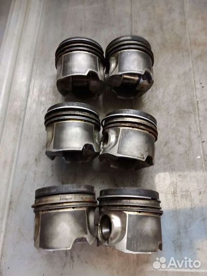 Поршень двигателя 3.0 дизель CAS VW Туарег Audi Q7