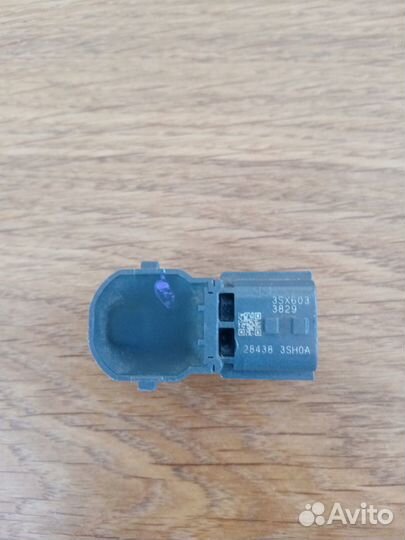 Датчик парктроника Nissan X-trail