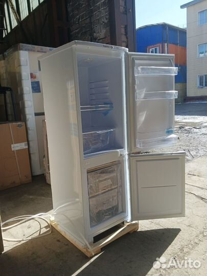 Холодильник Бирюса 118
