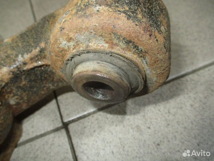 Кулак поворотный задний правый Chevrolet Captiva