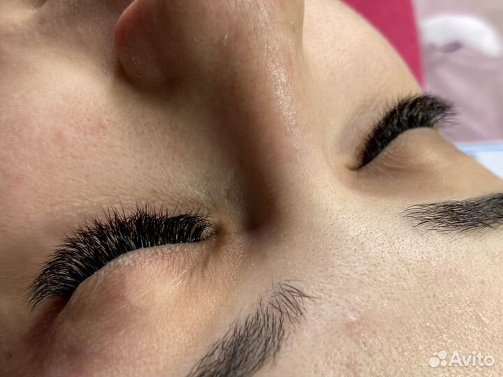 Наращивание ресниц, архитектура бровей