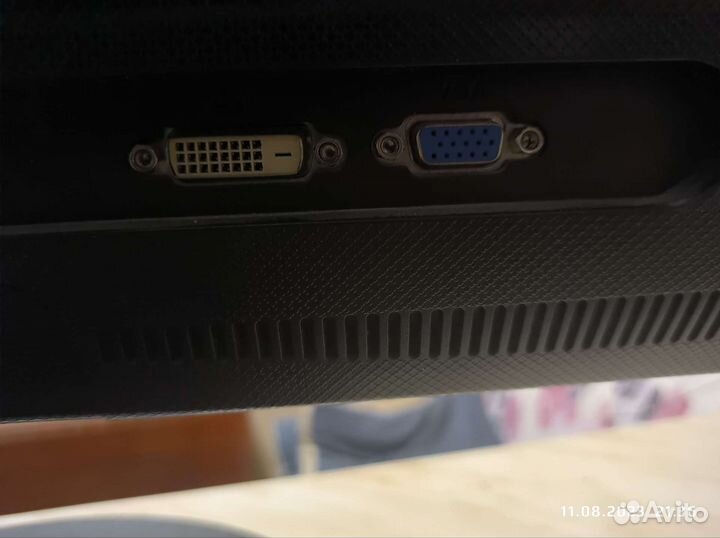 Mонитор Asus 23дюйма