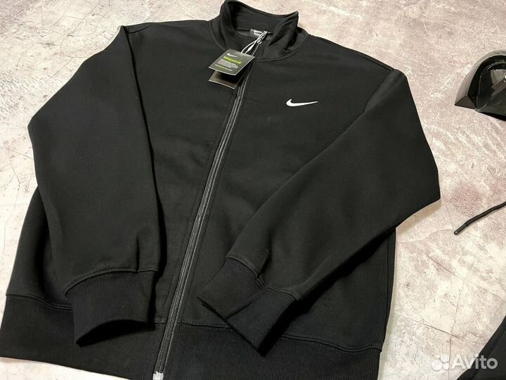 Спортивные костюмы Nike