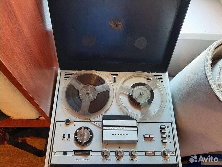 Катушечный магнитофон Астра