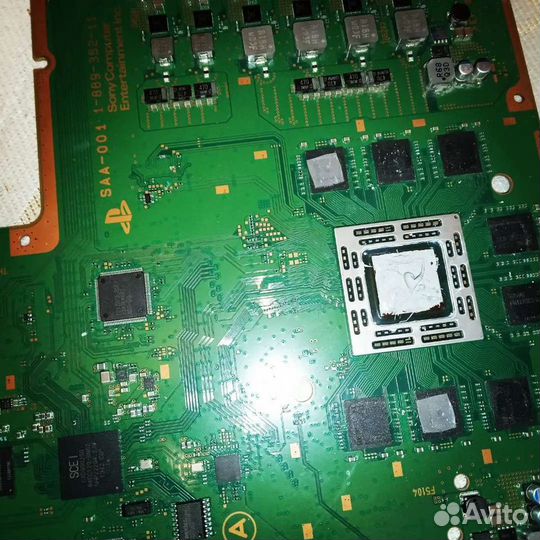 Чистка PlayStation 4 с заменой термопасты