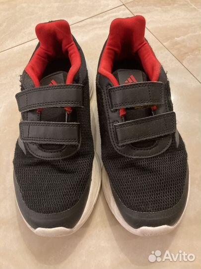 Кроссовки adidas размер 33
