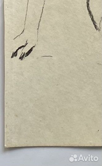 Набросок углем. Девушка с цветами