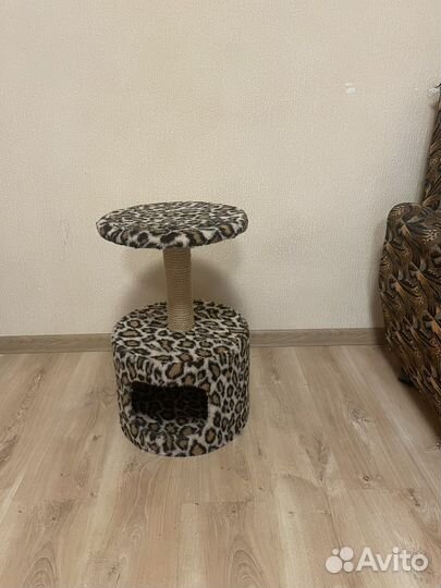 Домик для кошки с когтеточкой