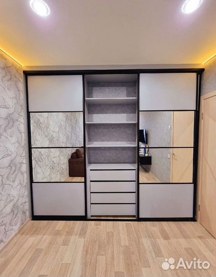 Стильный шкаф купе