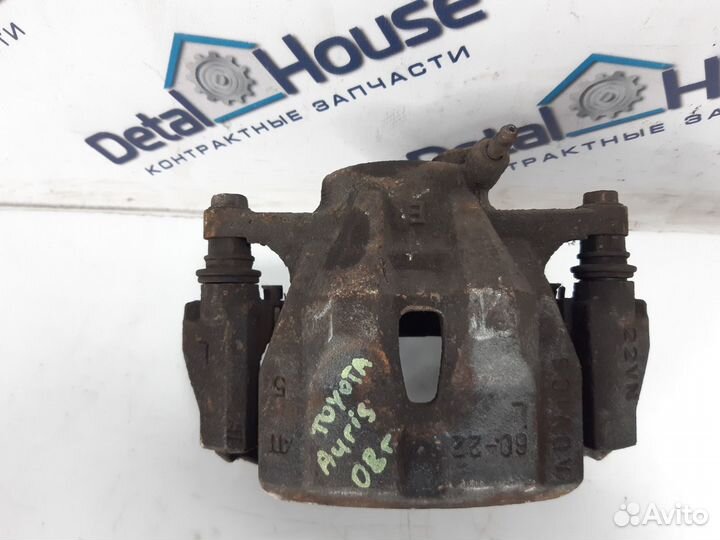 Суппорт передний левый Toyota Corolla 2008