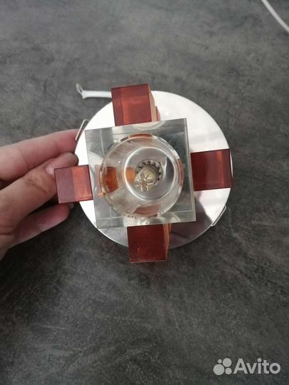 Точечные светильники с лампочккми